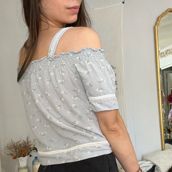 floral top - Picture 3 of 4